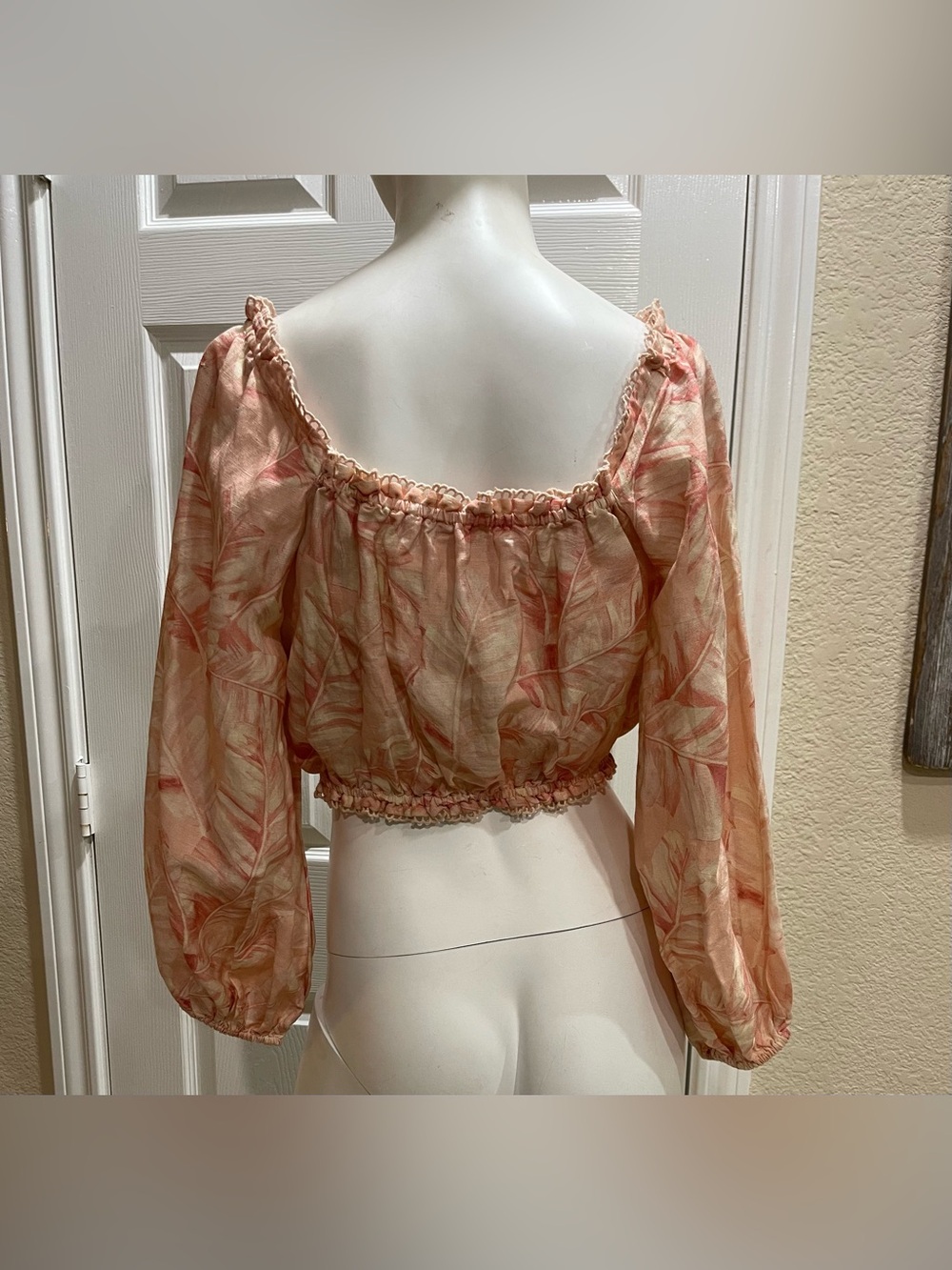 Show Me Your Mumu Claudia Crop Top in Pink Majestic Palm Size Medium - Picture 3 of 8